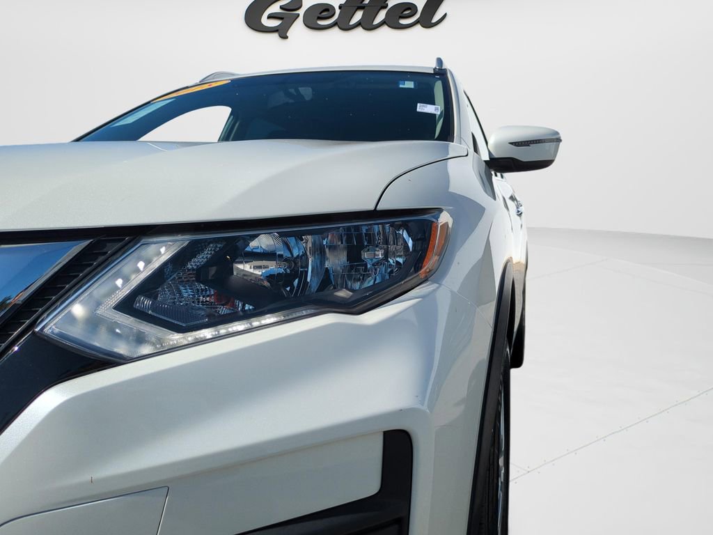 Used 2018 Nissan Rogue SV AWD/4WD image 25