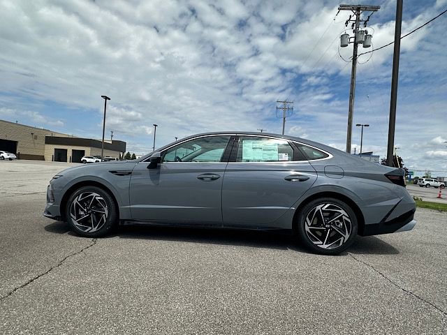 New 2026 Hyundai Sonata SEL image 2