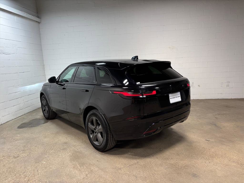 Used 2025 Land Rover Range Rover Velar Dynamic SE image 9