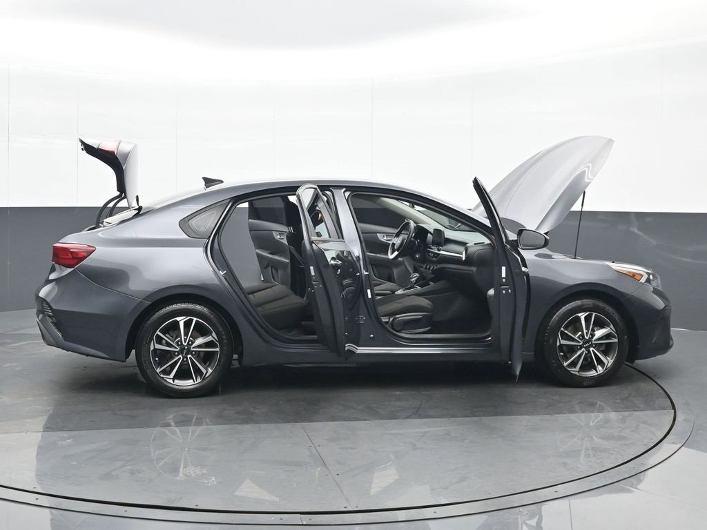 Used 2022 Kia Forte LXS image 26