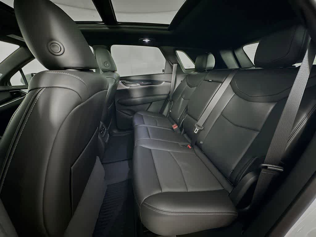 Used 2024 Cadillac XT5 Premium Luxury AWD/4WD image 14