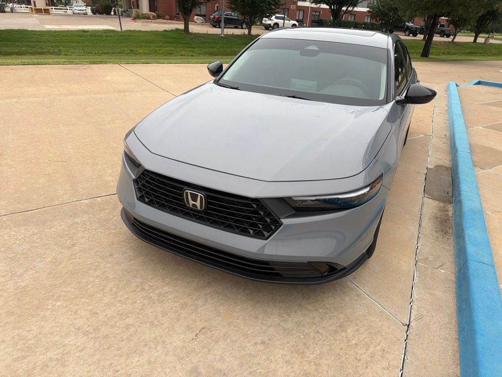Used 2025 Honda Accord SE image 5