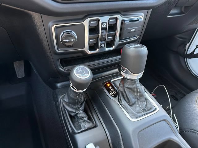 New 2026 Jeep Wrangler Unlimited Sahara AWD/4WD image 19