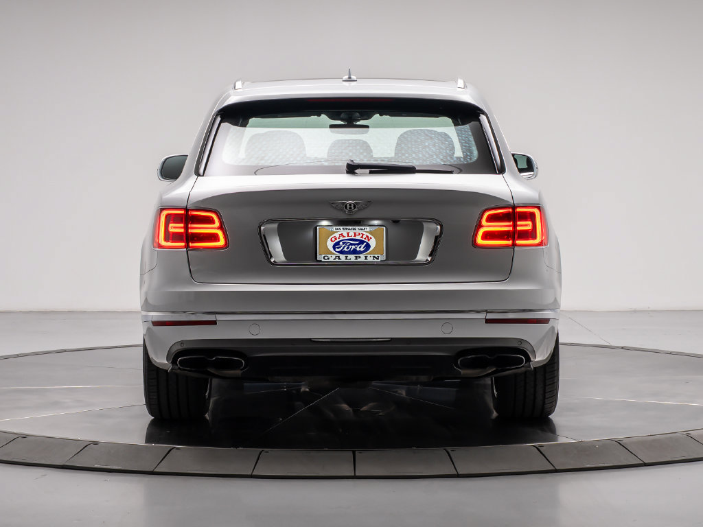 Used 2019 Bentley Bentayga AWD/4WD image 4