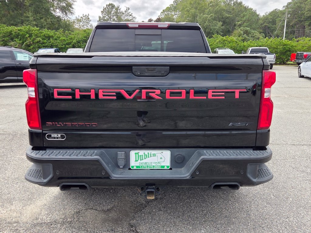 Used 2023 Chevrolet Silverado 1500 RST w/ Redline Edition AWD/4WD image 12
