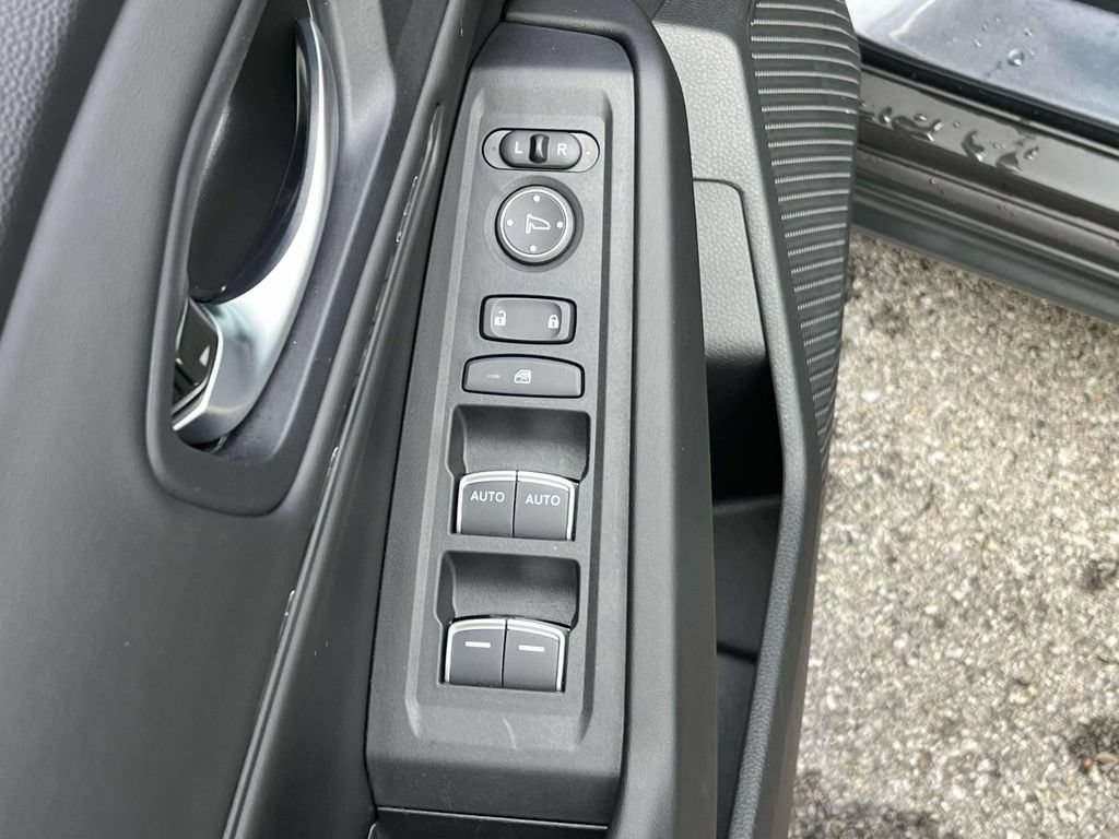 Used 2024 Honda Accord EX image 23