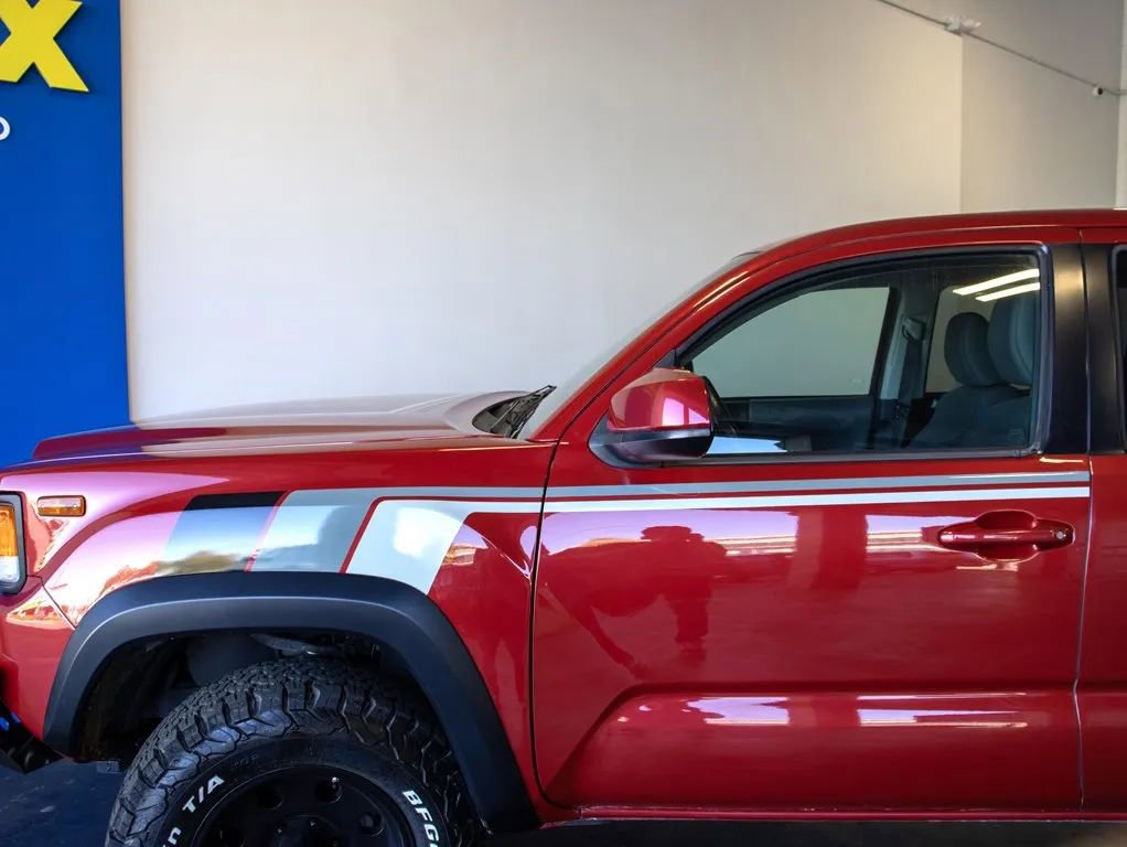 Used 2017 Toyota Tacoma SR5 RWD image 15