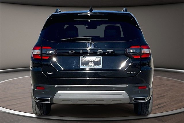 Used 2023 Honda Pilot Elite image 4