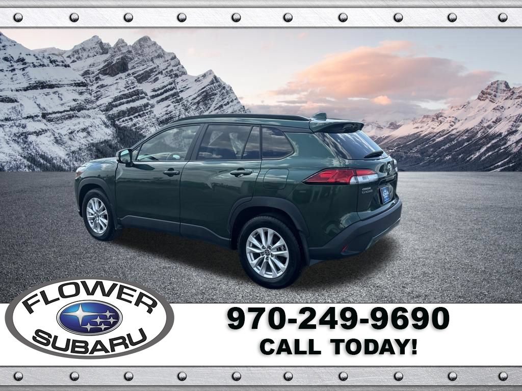 Used 2024 Toyota Corolla Cross LE AWD/4WD image 5