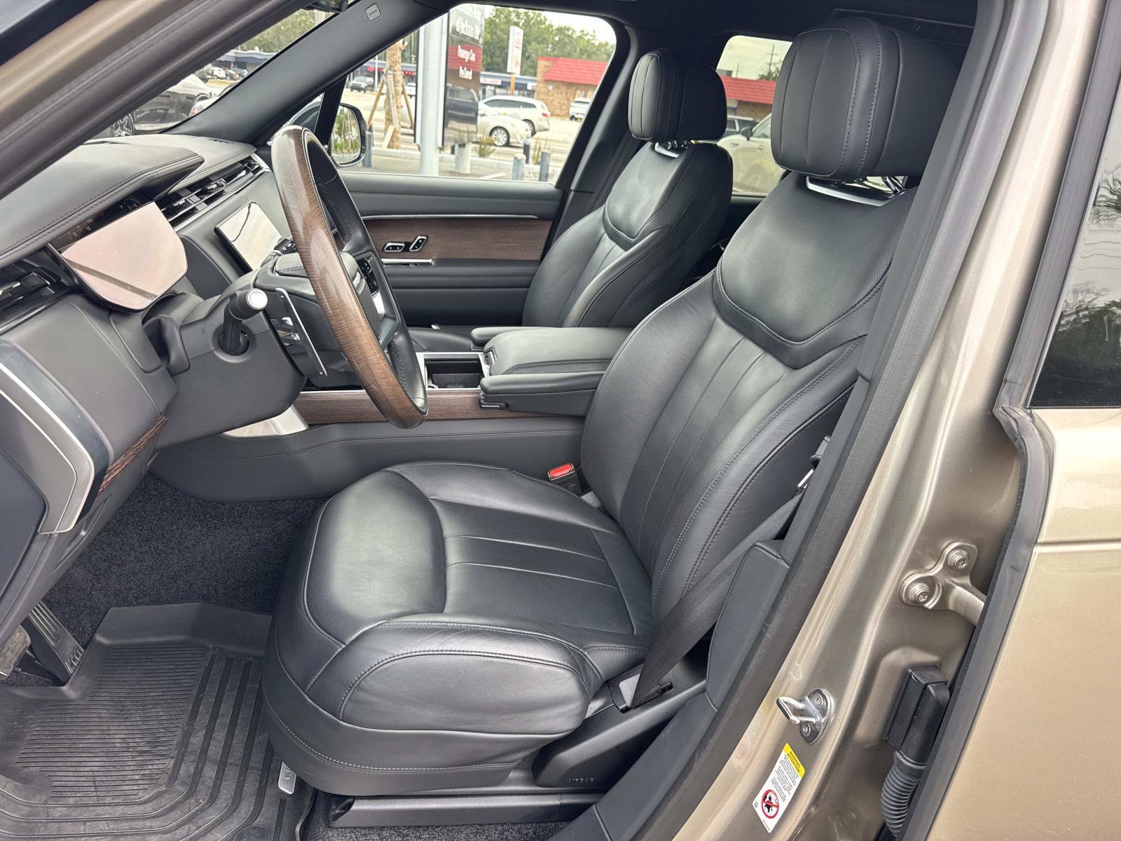 Used 2023 Land Rover Range Rover Autobiography AWD/4WD image 23