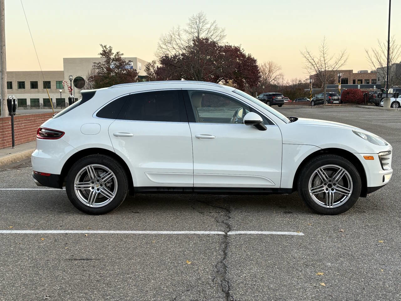 Used 2015 Porsche Macan S image 10