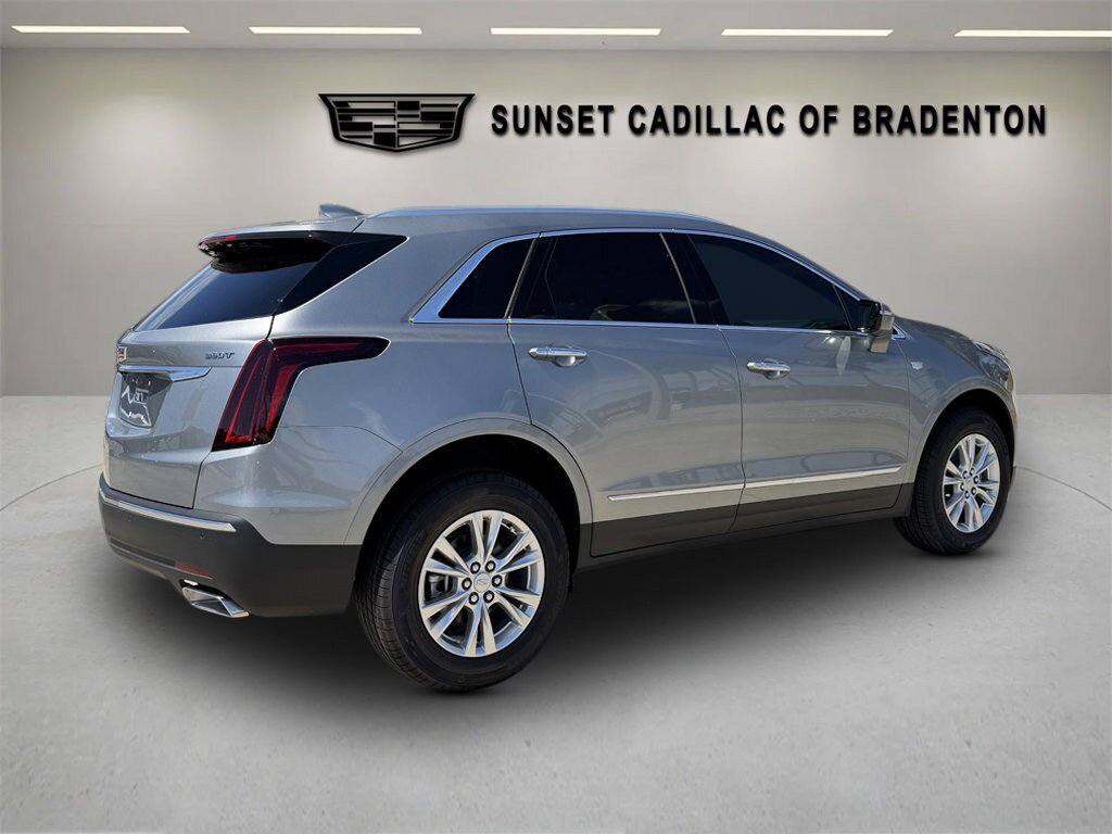 New 2026 Cadillac XT5 Luxury FWD image 3