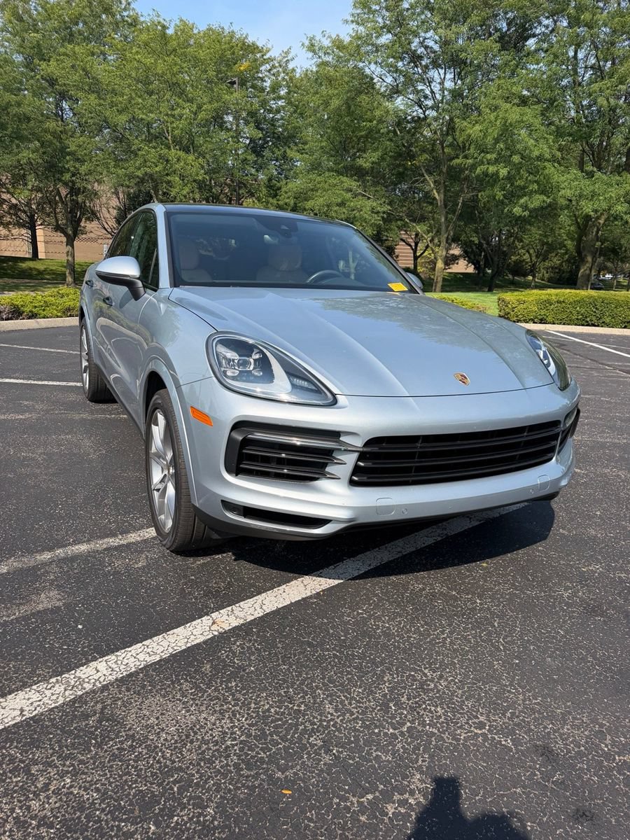 Used 2020 Porsche Cayenne AWD/4WD image 2