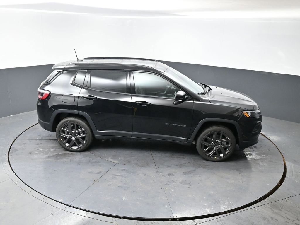 New 2026 Jeep Compass Latitude w/ Sun and Sound Group image 37