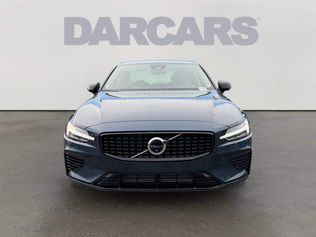 Certified 2023 Volvo S60 T8 Plus AWD/4WD image 2