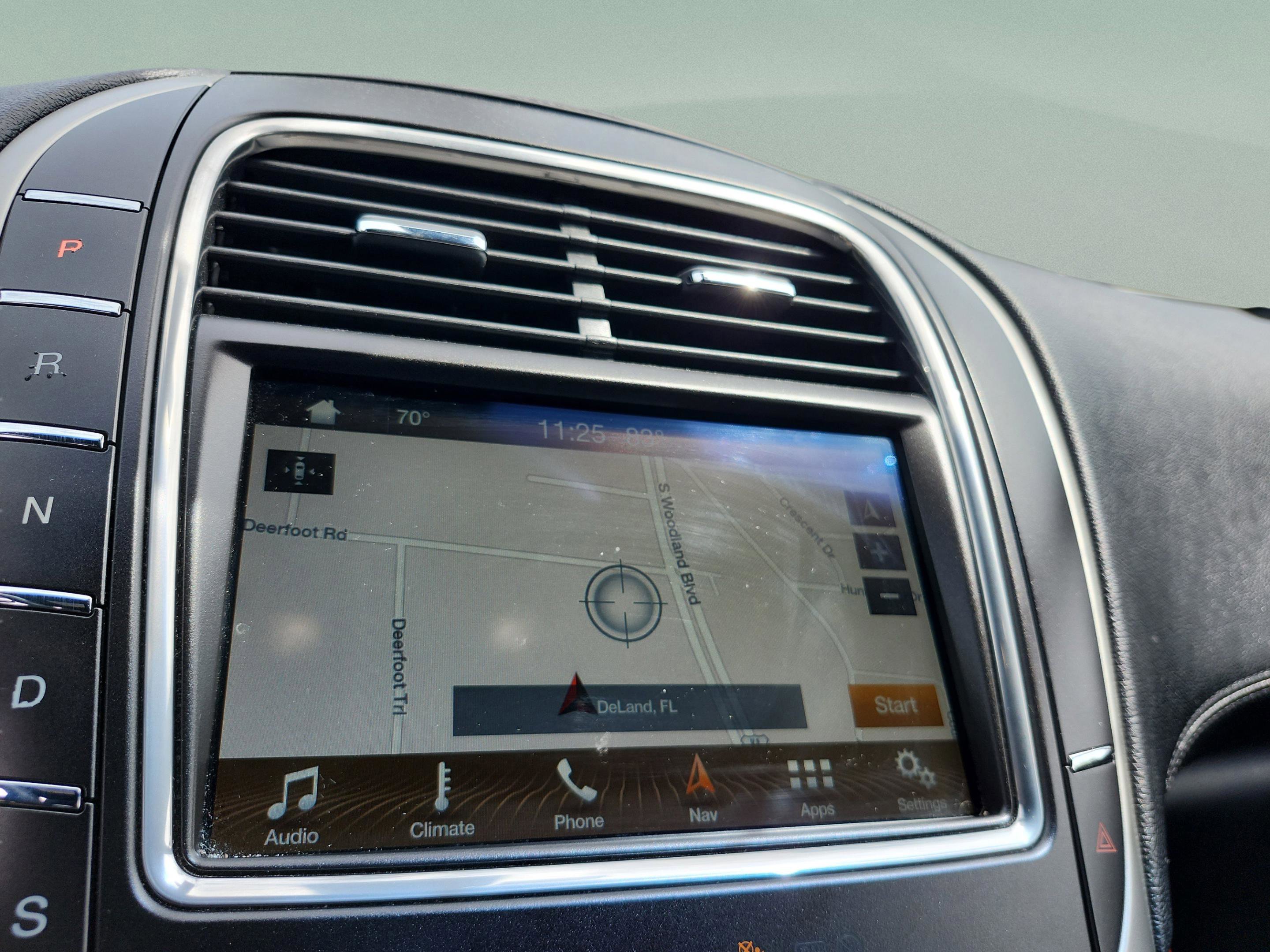 Used 2018 Lincoln MKX Reserve w/ Lincoln MKX Climate Package FWD image 23