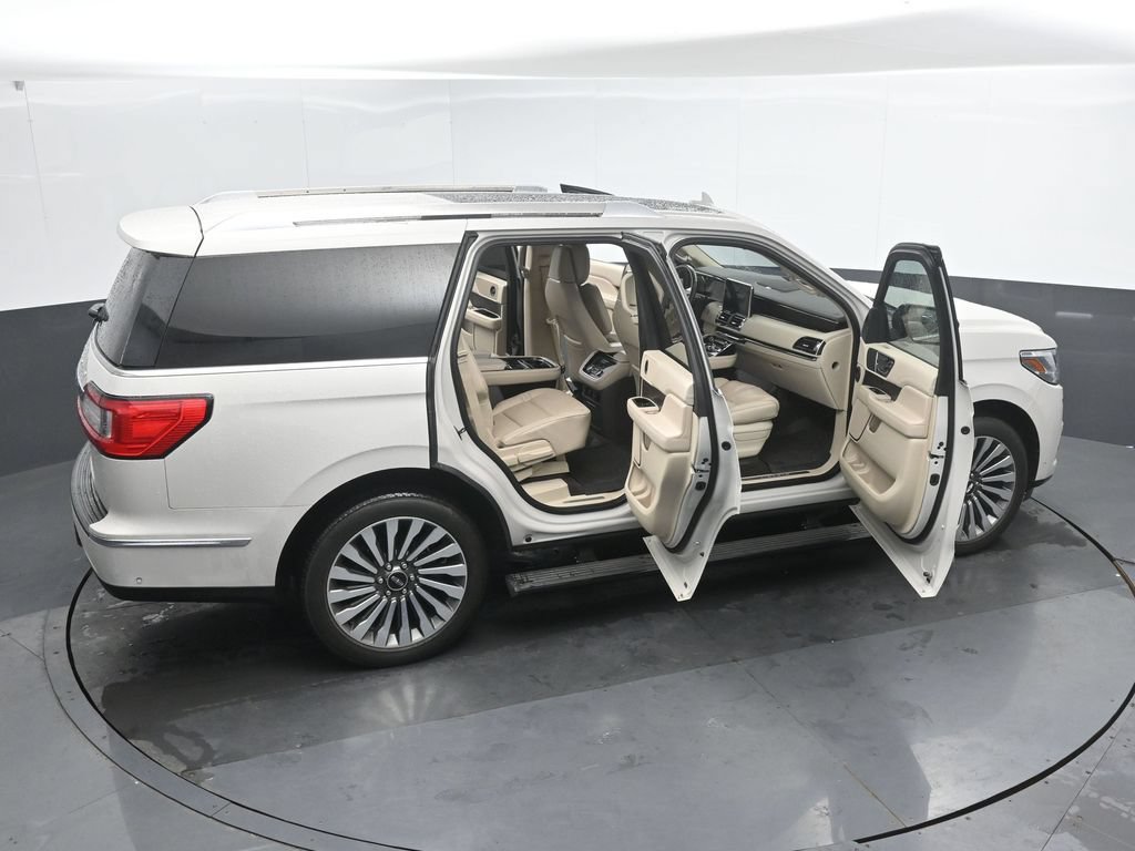 Used 2019 Lincoln Navigator Reserve AWD/4WD image 53