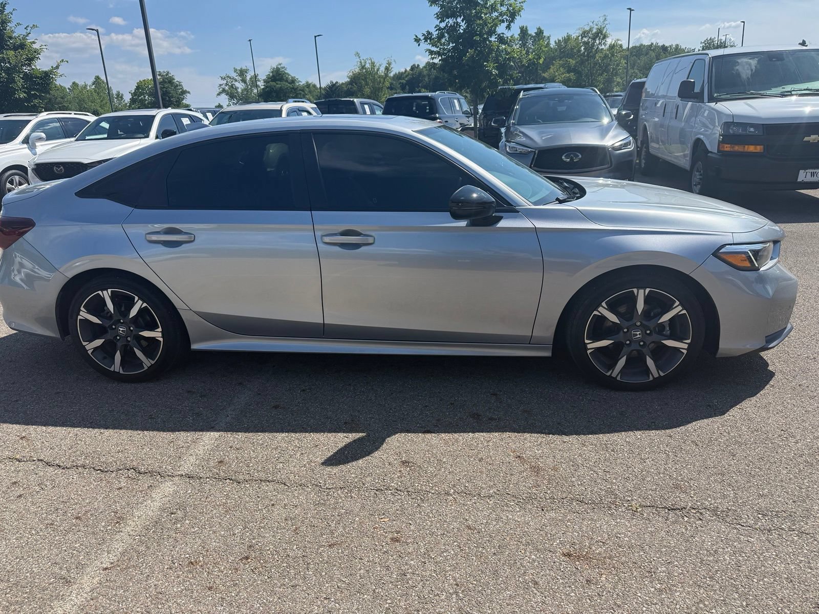 Used 2025 Honda Civic Sport Touring image 4