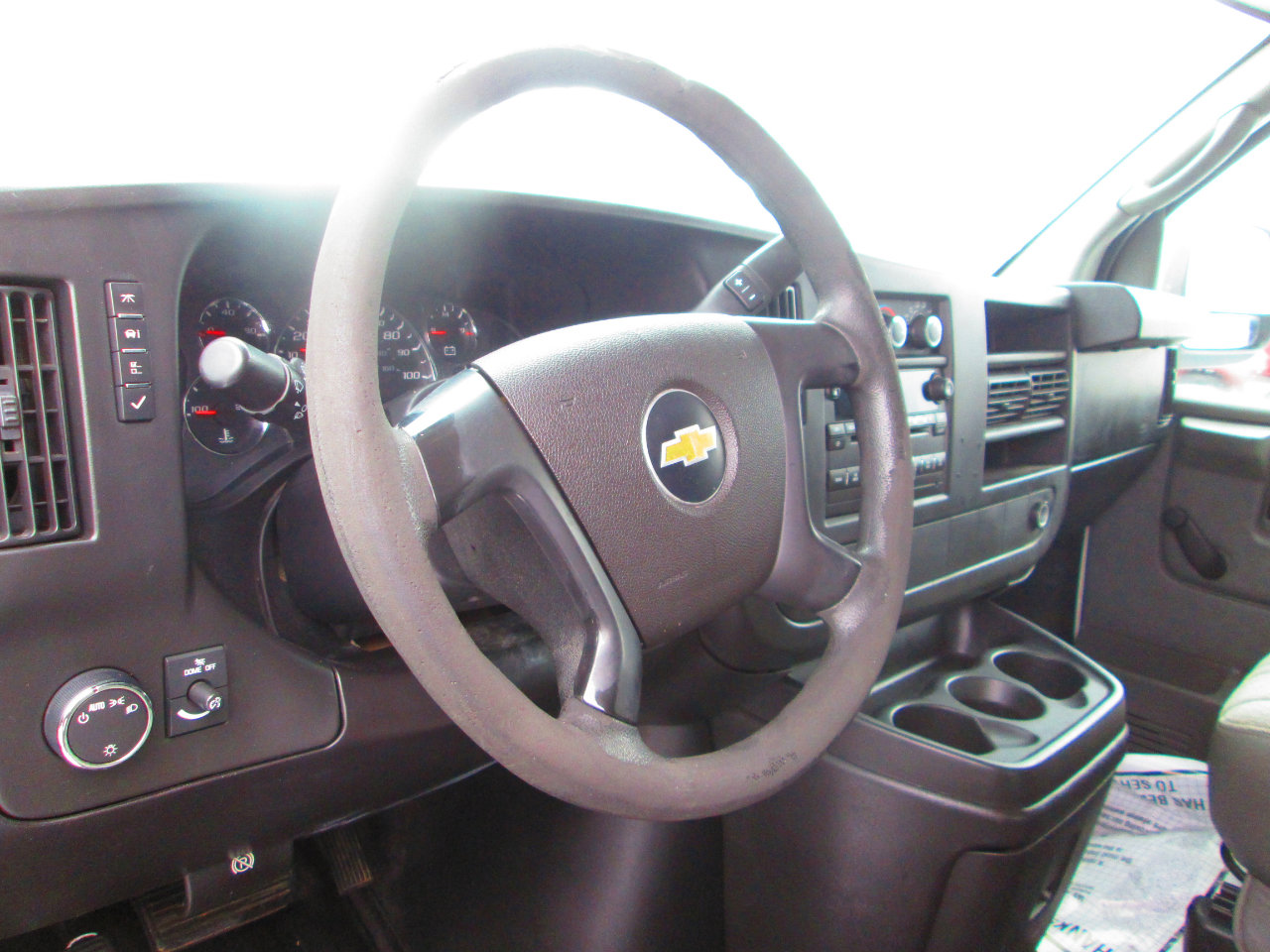 Used 2012 Chevrolet Express 2500 image 8