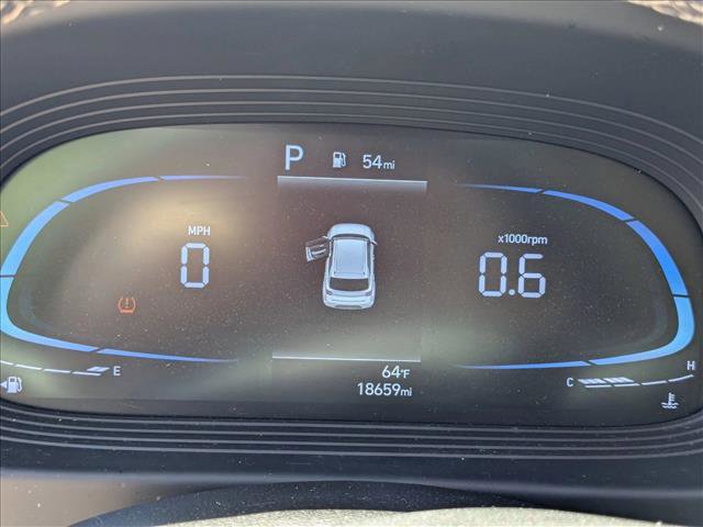 Used 2023 Hyundai Venue SEL FWD image 11