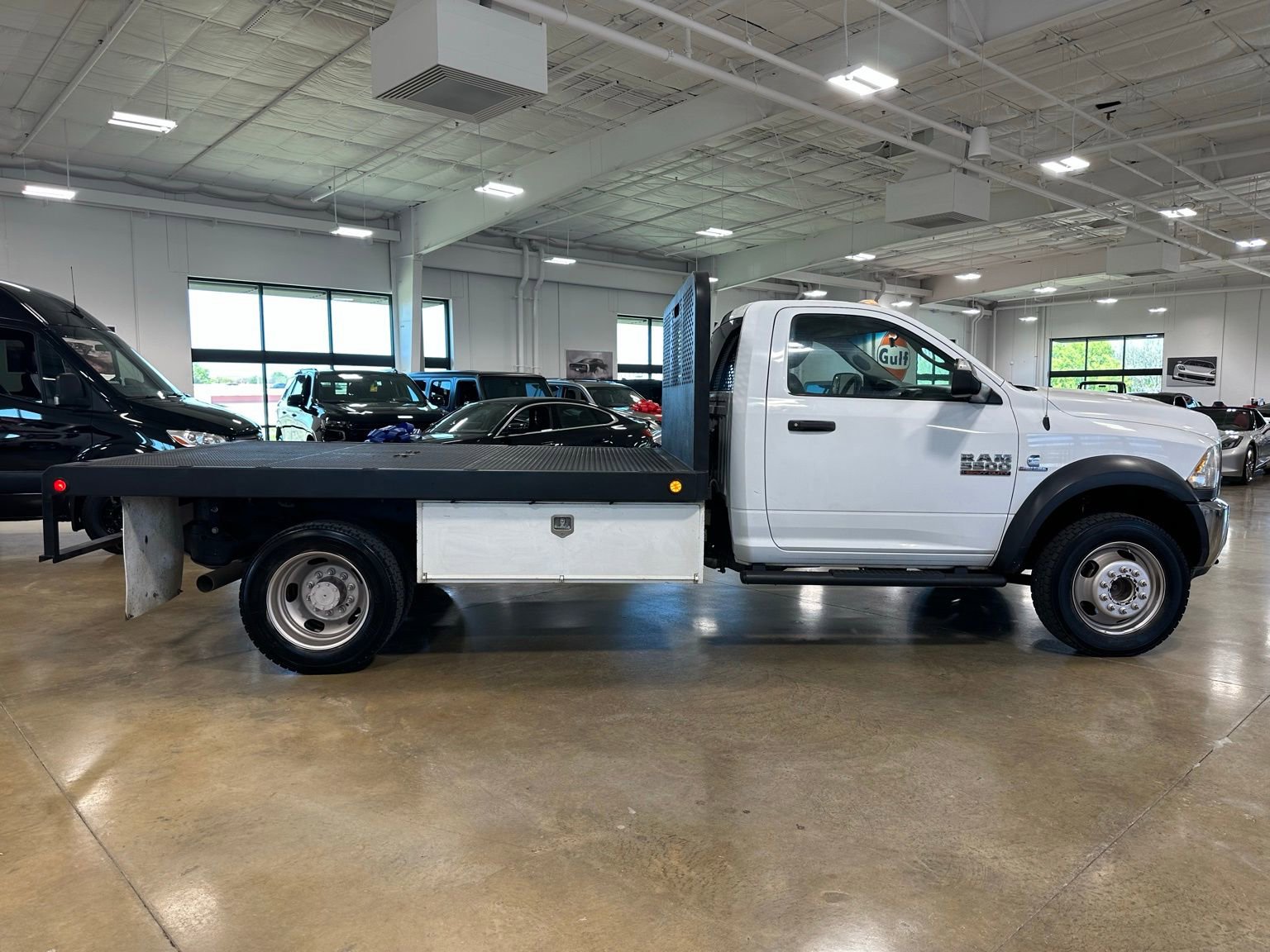 Used 2018 RAM 5500 Tradesman w/ Power Accessory Group image 8