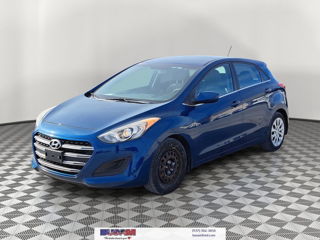 Used 2016 Hyundai Elantra GT image 2