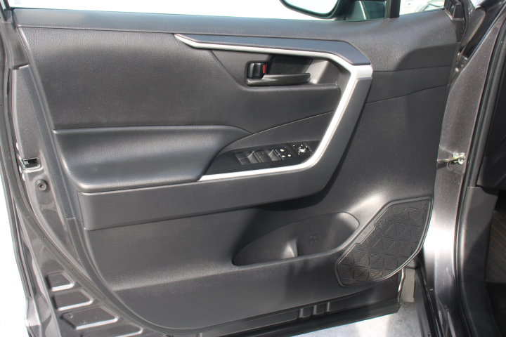 Certified 2024 Toyota RAV4 LE AWD/4WD image 10