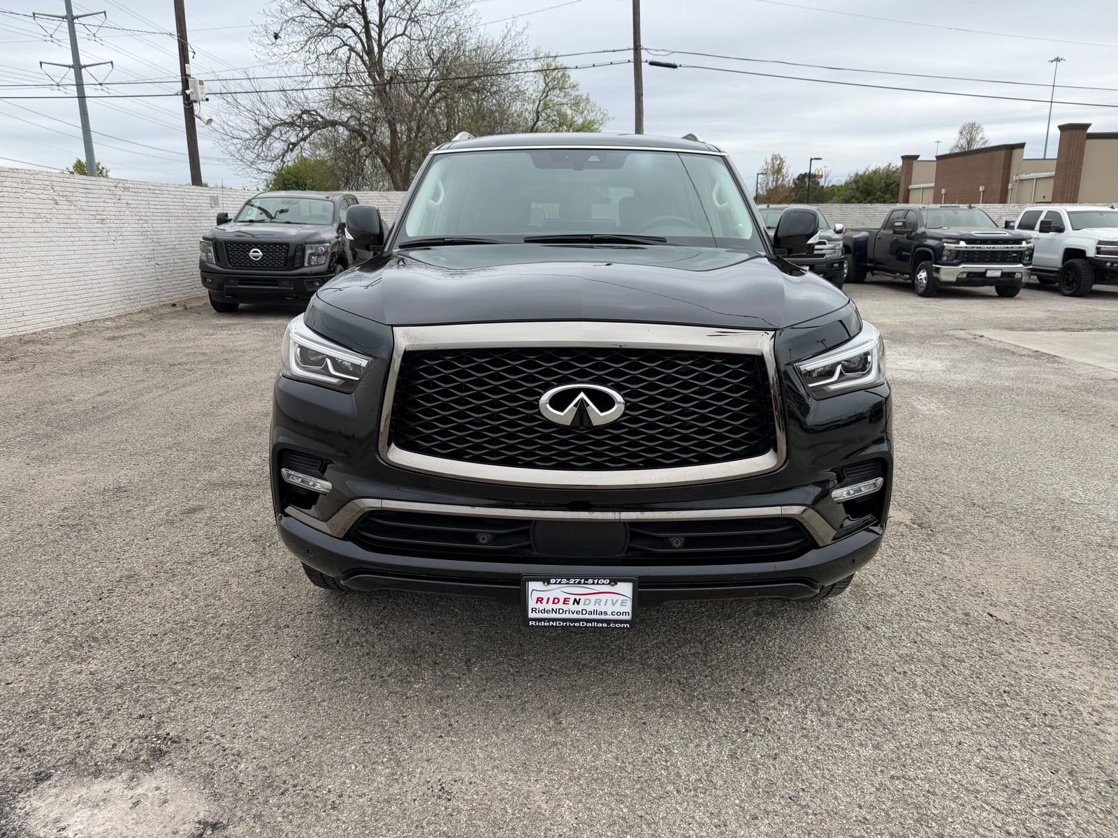 Used 2023 INFINITI QX80 Premium Select w/ Cargo Package image 10