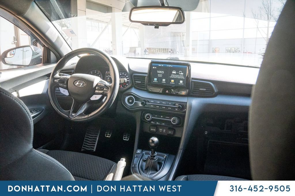 Used 2020 Hyundai Veloster N image 4