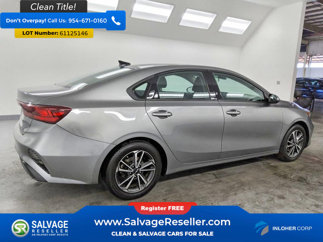 Used 2022 Kia Forte LXS FWD image 4