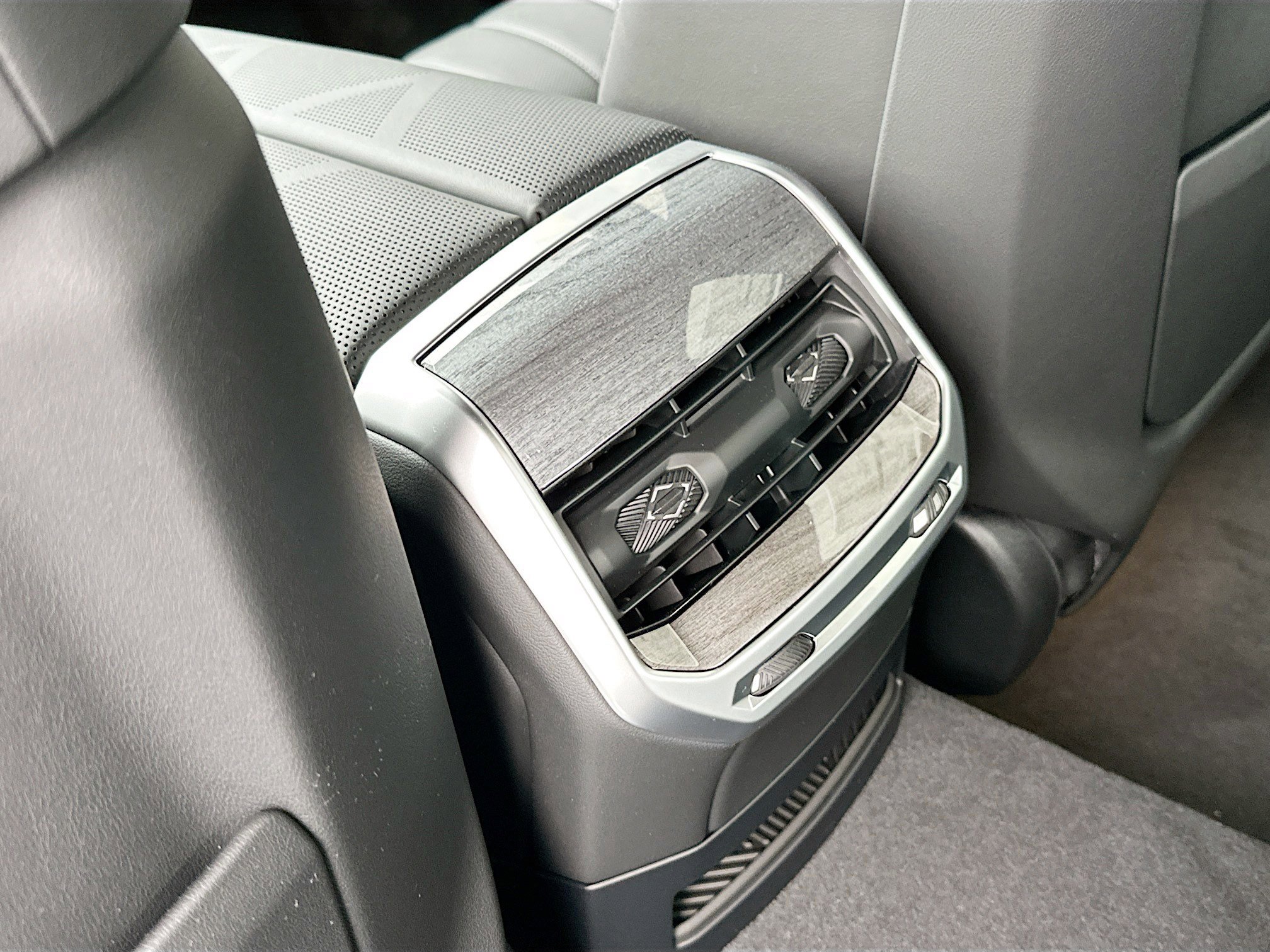 New 2025 BMW i7 eDrive50 w/ Executive Package image 21