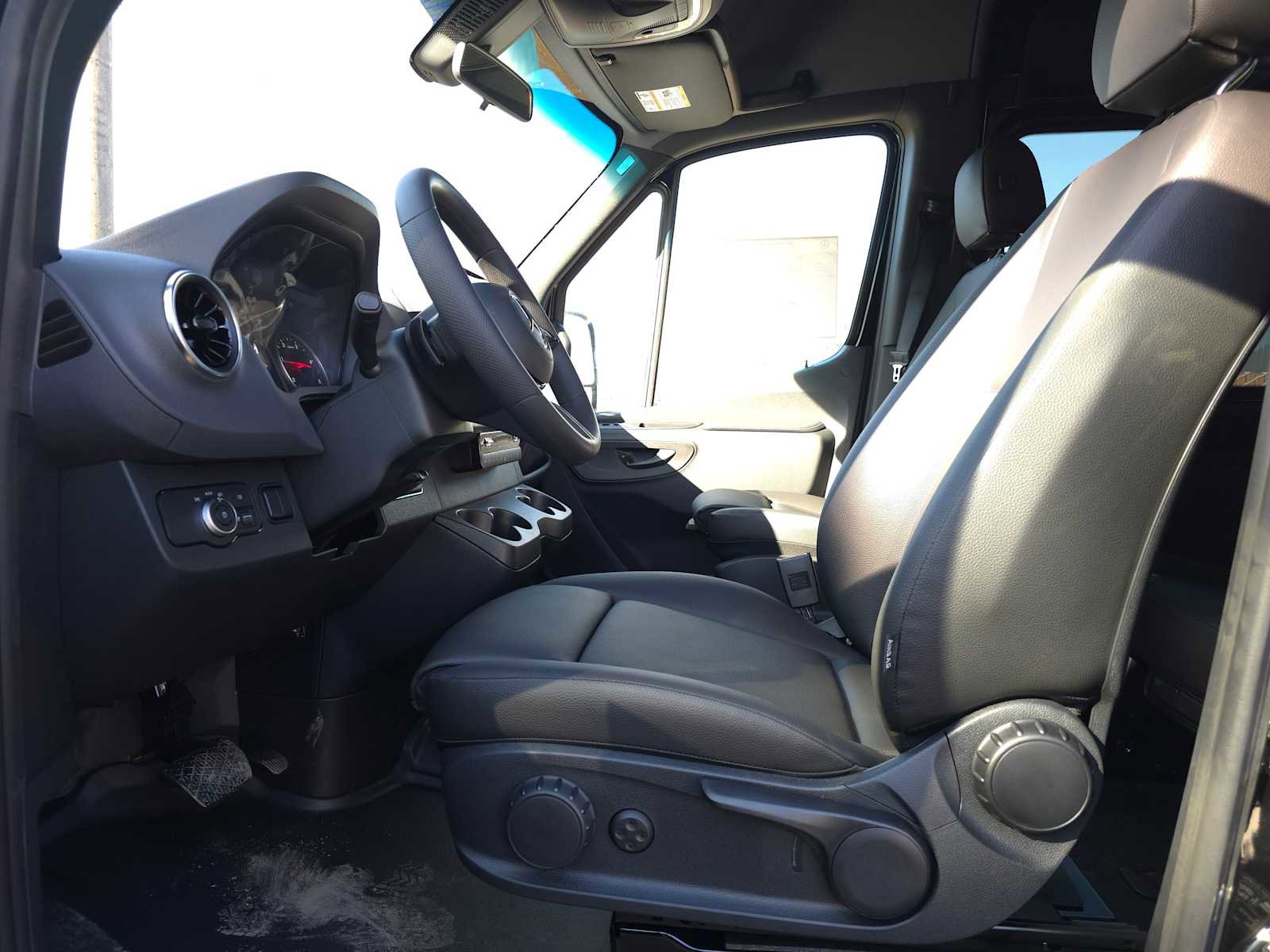 New 2025 Mercedes-Benz Sprinter 2500 image 22