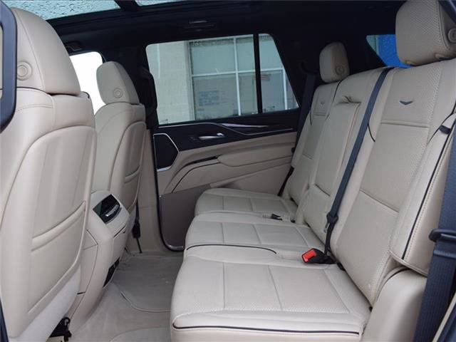 Used 2022 Cadillac Escalade Premium Luxury w/ Touring Package image 30