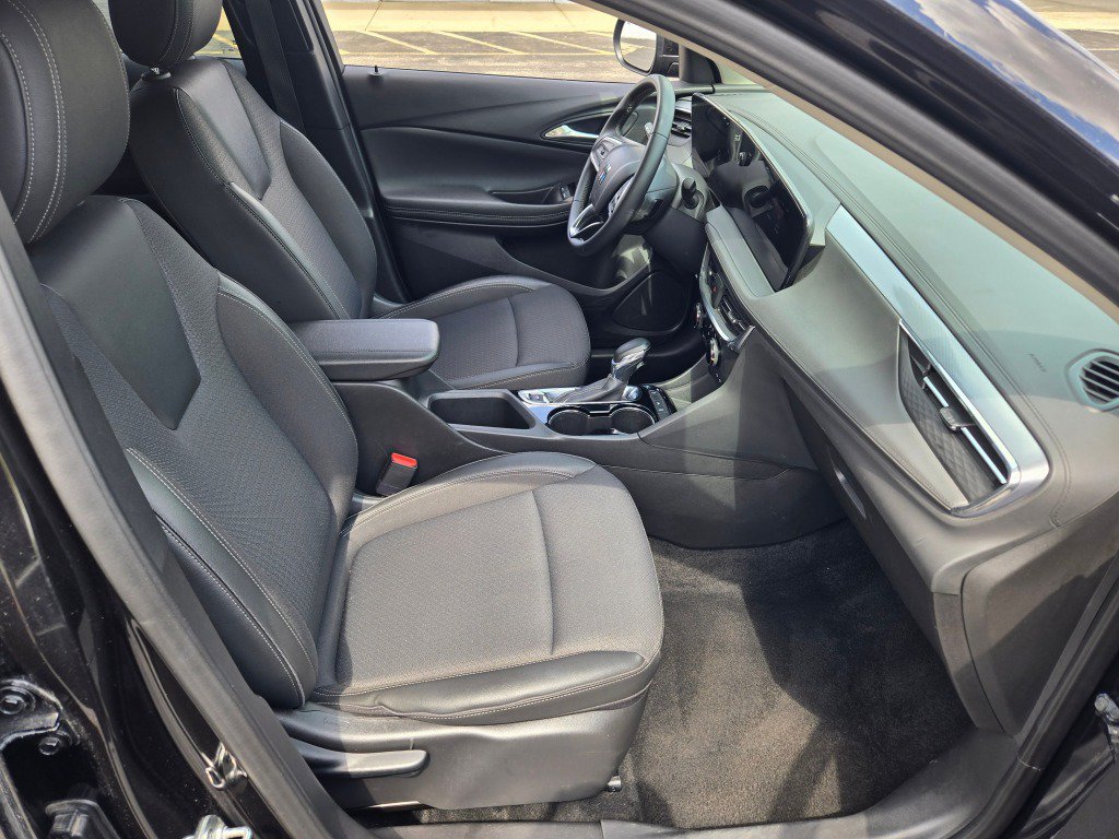 Used 2025 Buick Encore GX Preferred FWD image 7