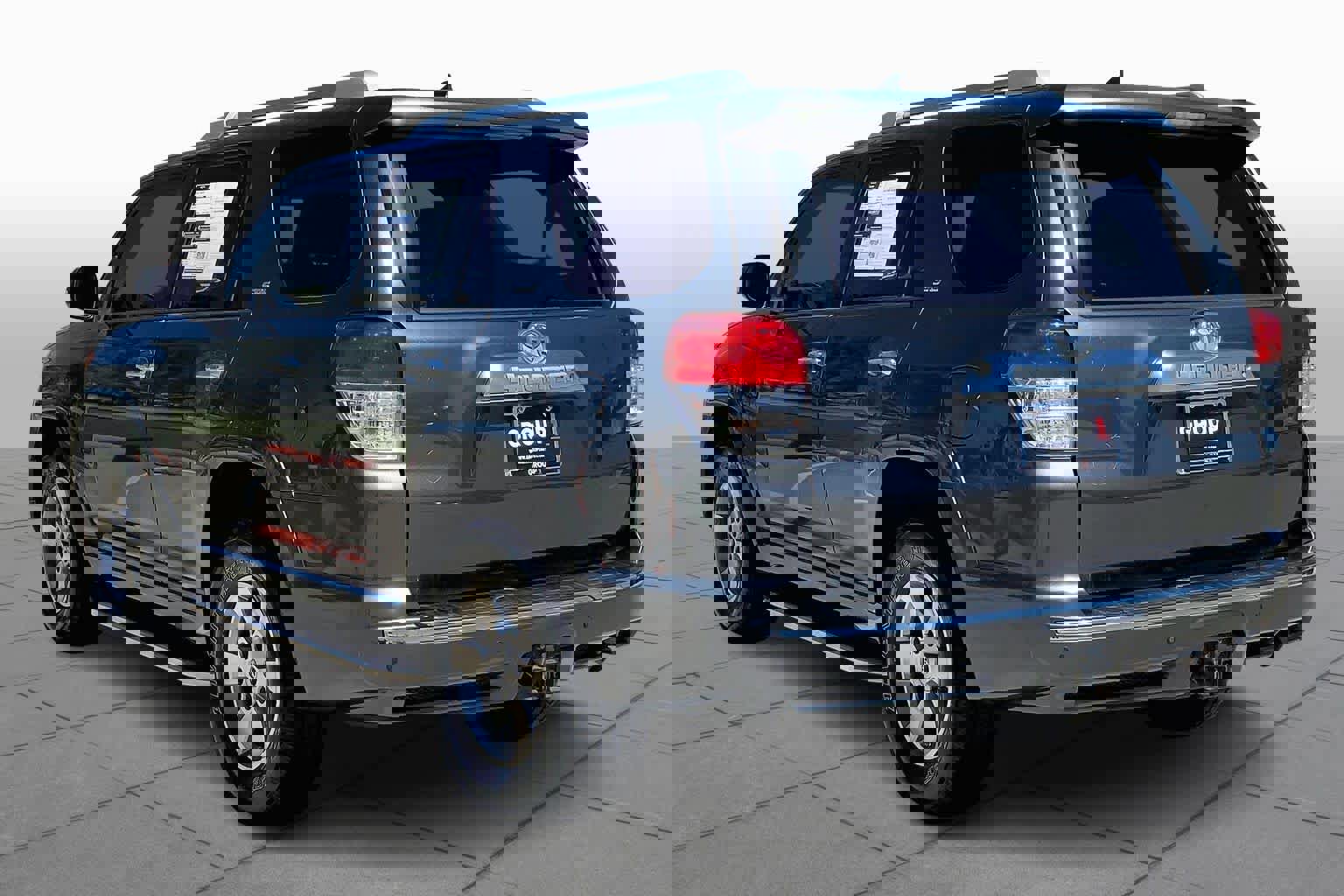 Used 2013 Toyota 4Runner SR5 w/ Convenience Pkg image 12