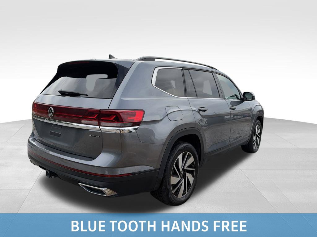 Used 2025 Volkswagen Atlas SE AWD/4WD image 11