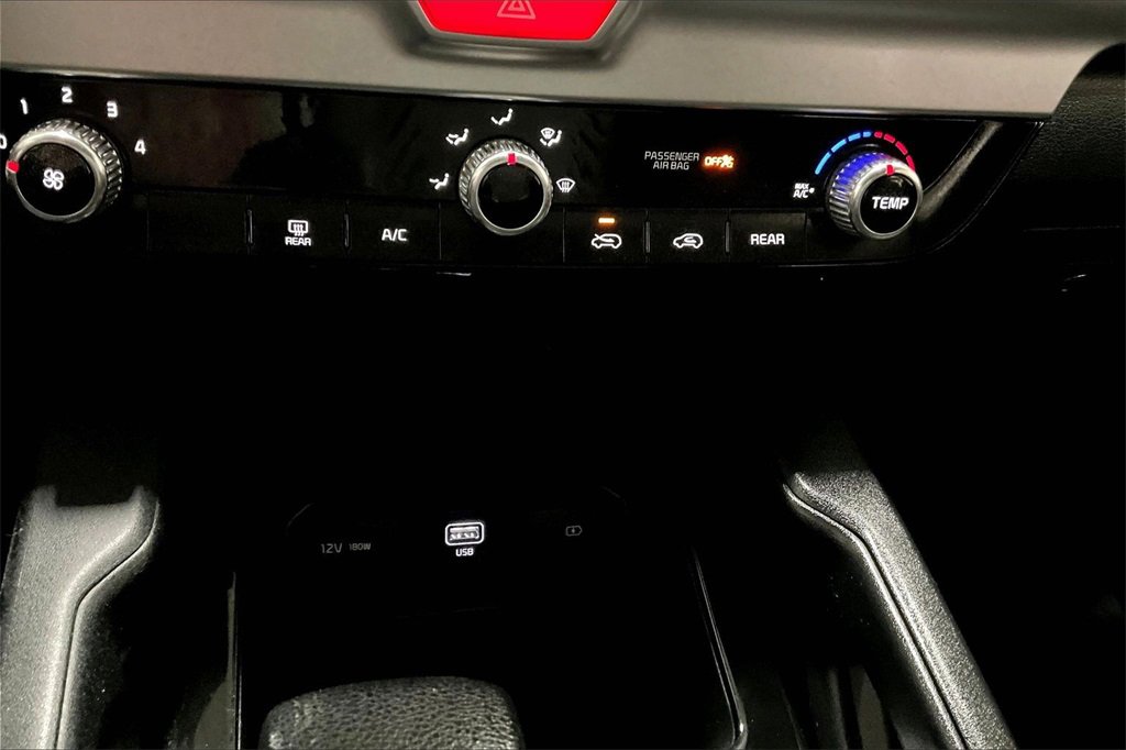 Used 2021 Kia Telluride LX image 15