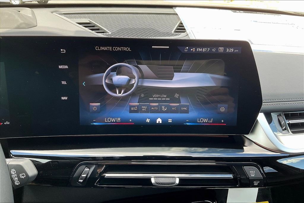 New 2026 BMW X1 xDrive28i w/ Technology Package AWD/4WD image 16