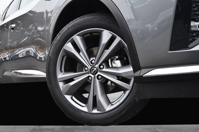 Certified 2024 Nissan Murano Platinum w/ Cargo Package image 3