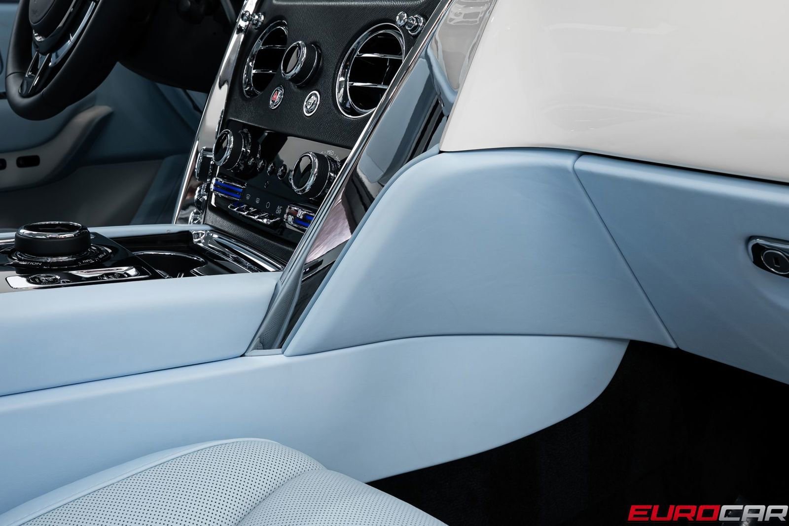 Used 2023 Rolls-Royce Cullinan image 40