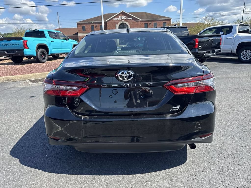 Used 2022 Toyota Camry LE w/ Cold Weather Package AWD/4WD image 7