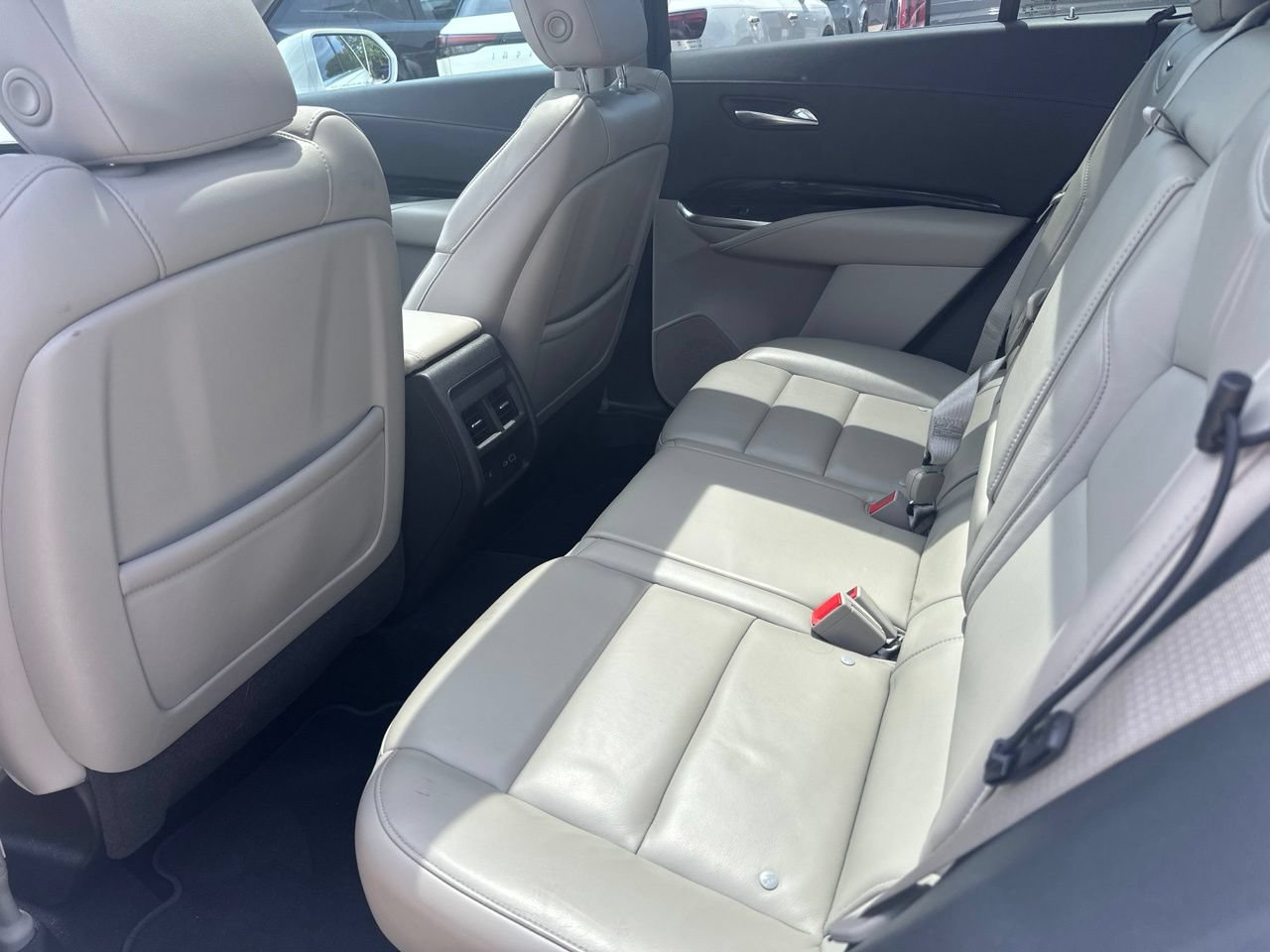 Used 2019 Cadillac XT4 Premium Luxury w/ Cold Weather Package FWD image 9