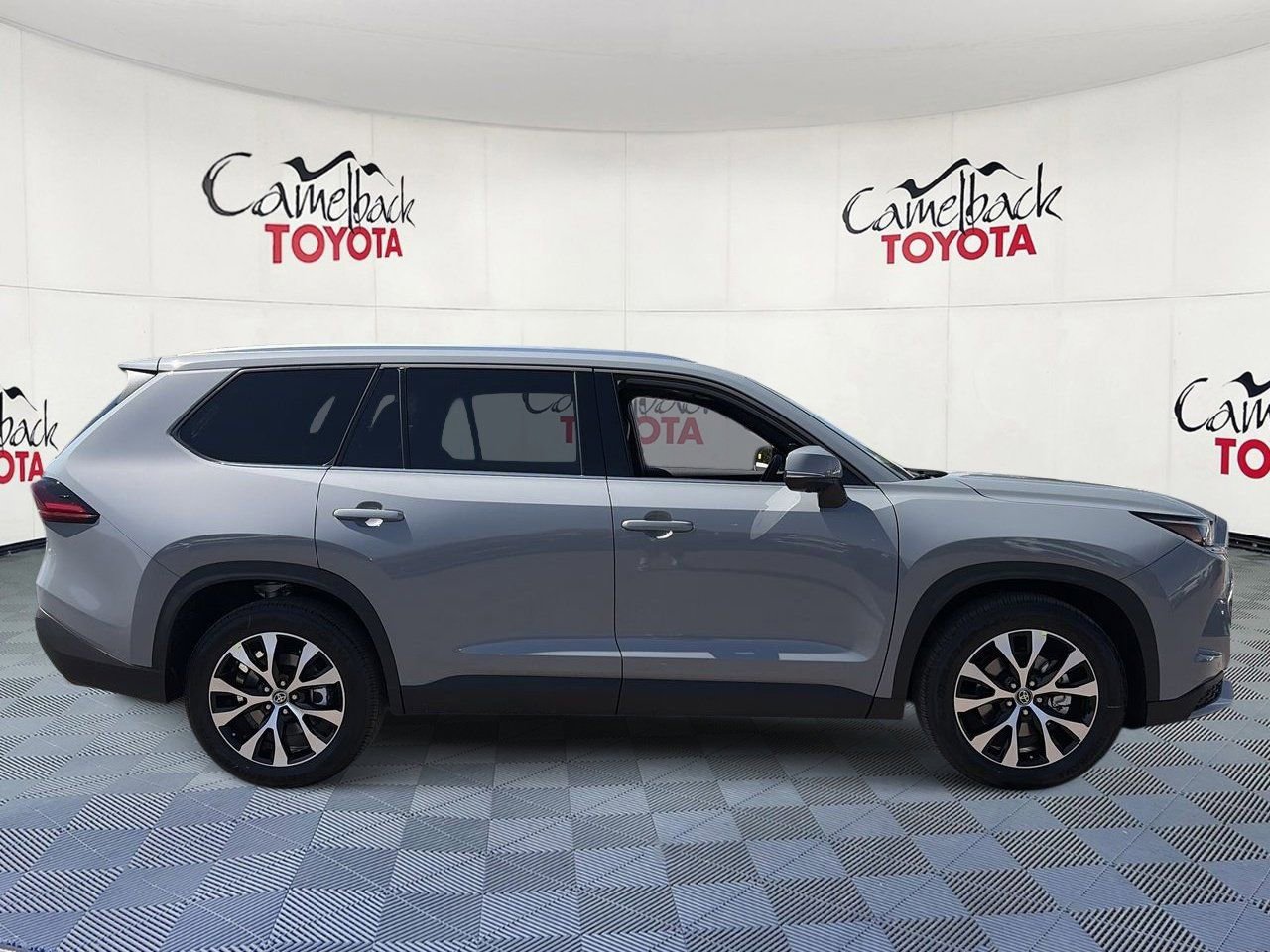 New 2026 Toyota Grand Highlander AWD Hybrid image 9