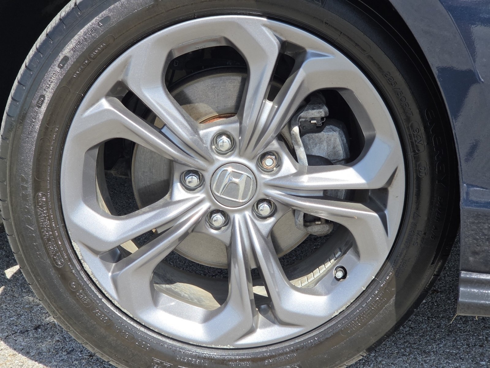 Used 2024 Honda Accord EX image 11