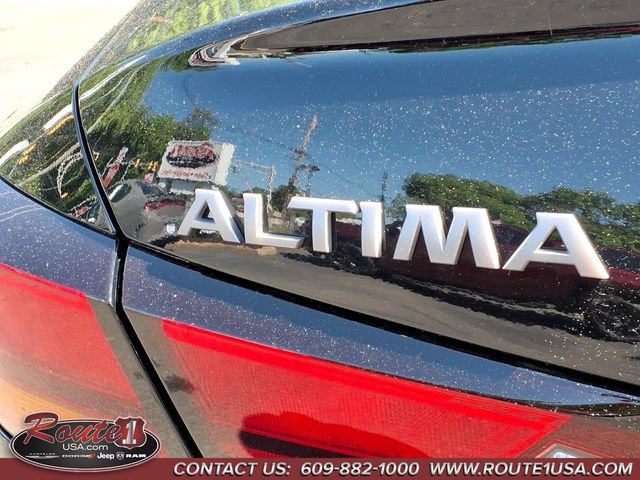 Used 2025 Nissan Altima 2.5 SL FWD image 17