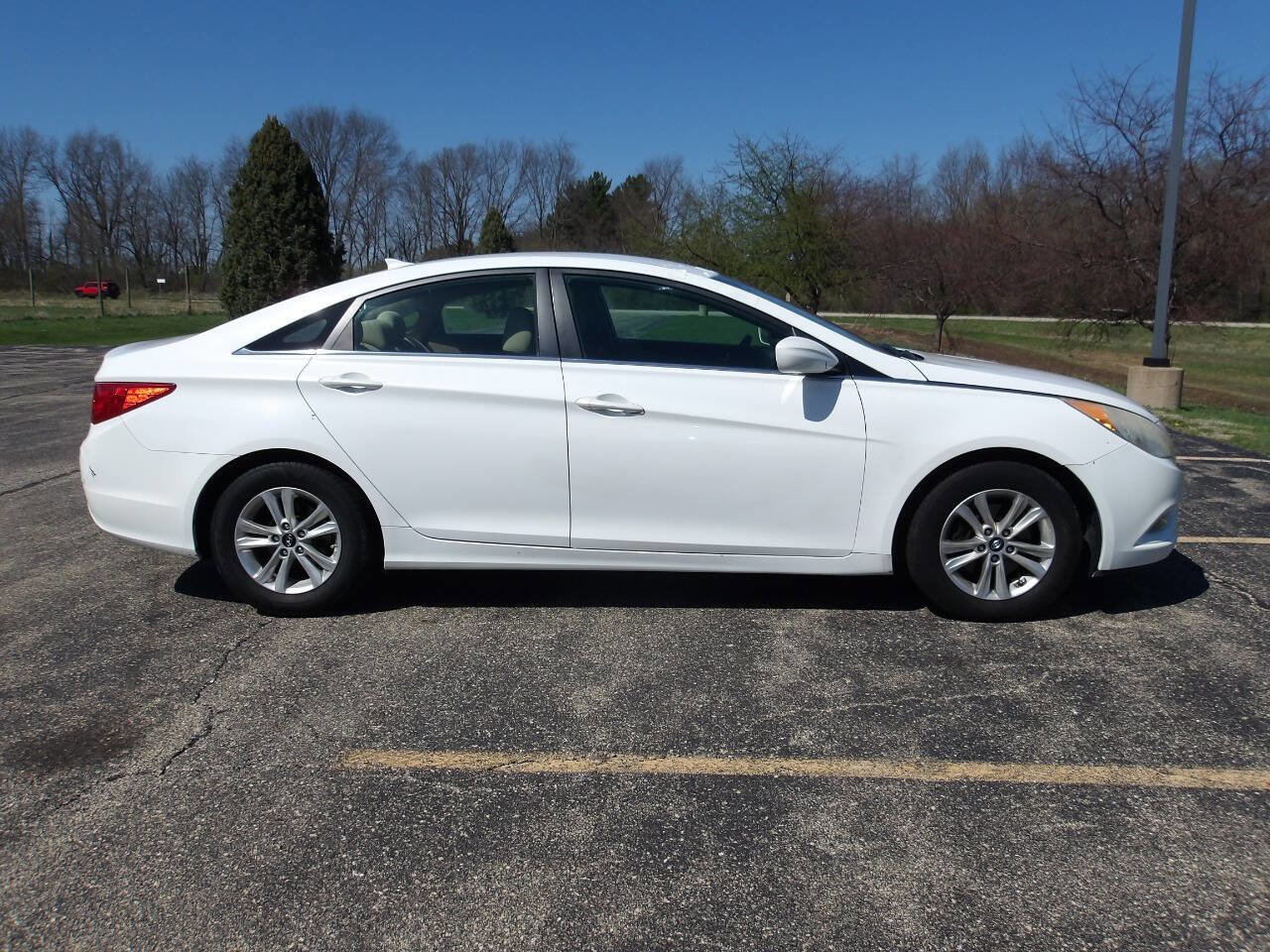 Used 2013 Hyundai Sonata GLS w/ Popular Equipment Pkg image 2
