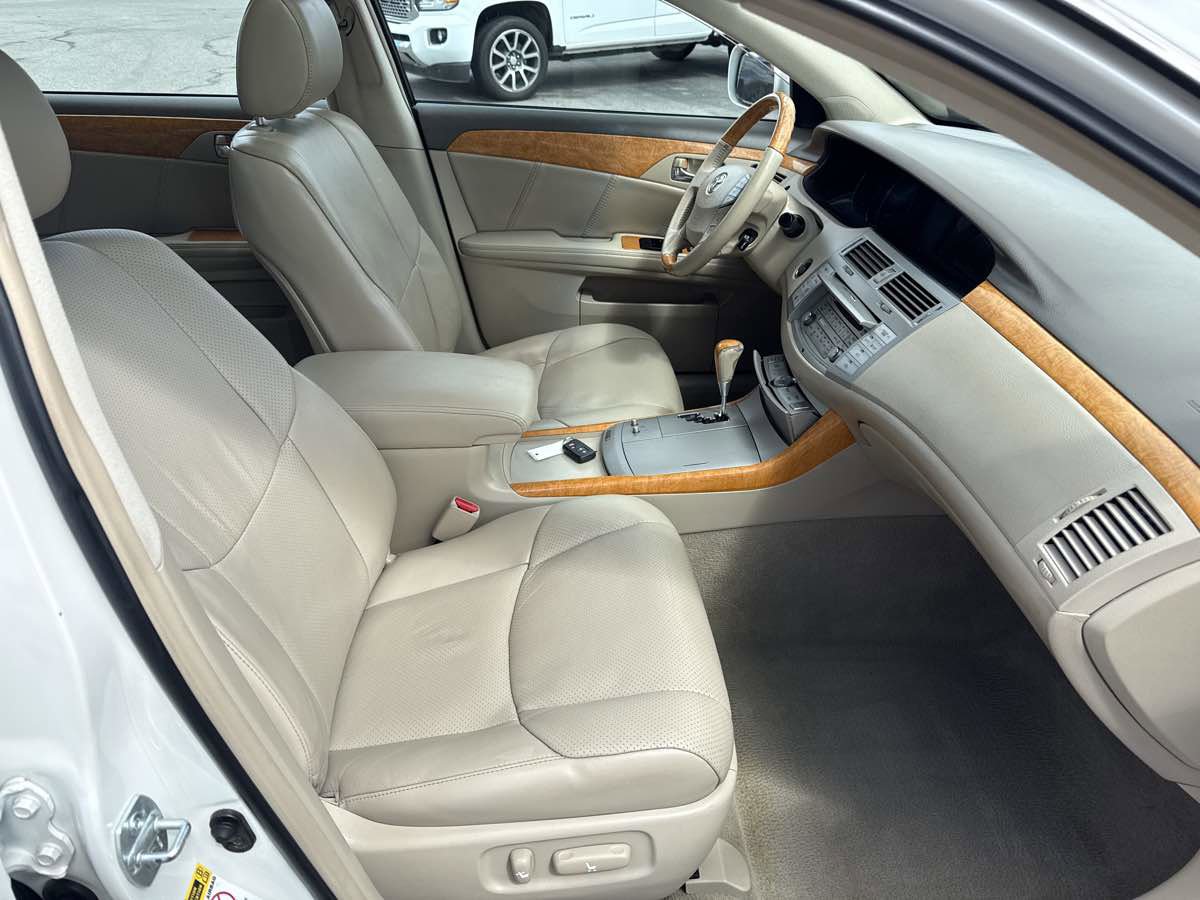 Used 2007 Toyota Avalon Limited FWD image 17