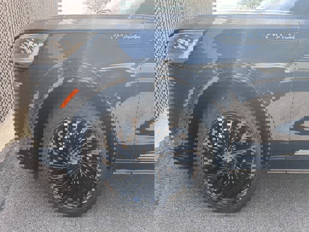 Used 2023 Lincoln Aviator Reserve w/ Jet Package image 38