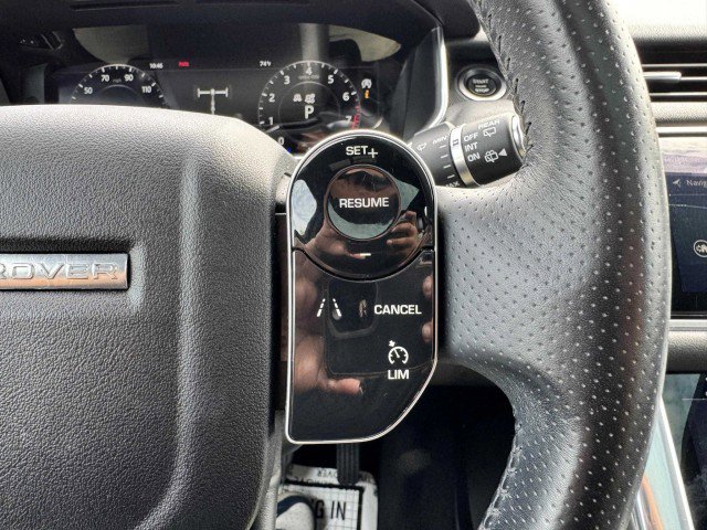 Used 2018 Land Rover Range Rover Sport HSE image 26
