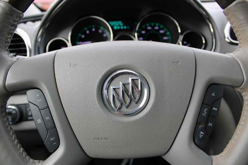 Used 2017 Buick Enclave Convenience image 16